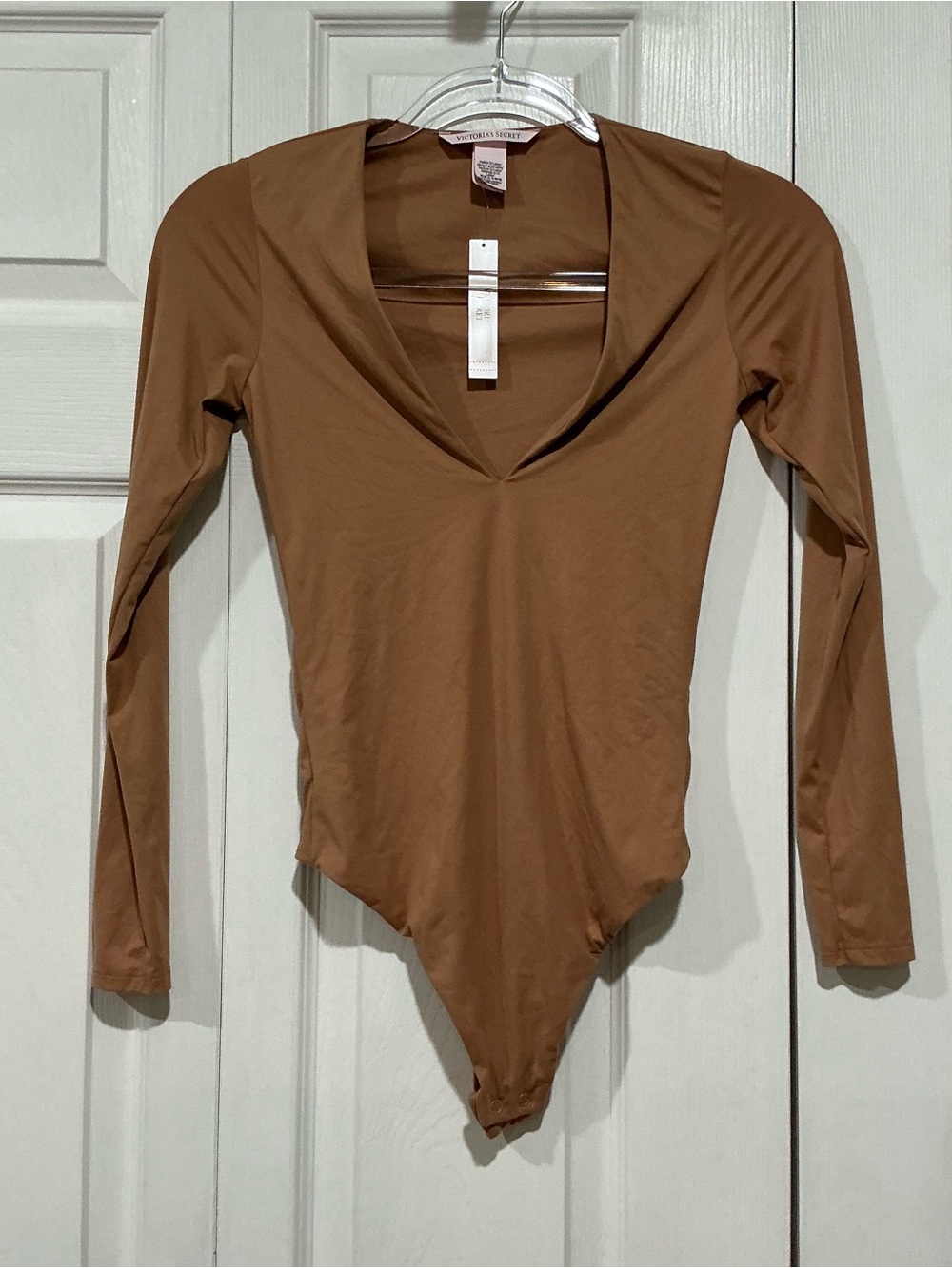 🤎 NWT Victoria’s Secret BODYWEAR Feather Soft Long Sleeve V-neck Thong Bodysuit - Picture 4 of 10